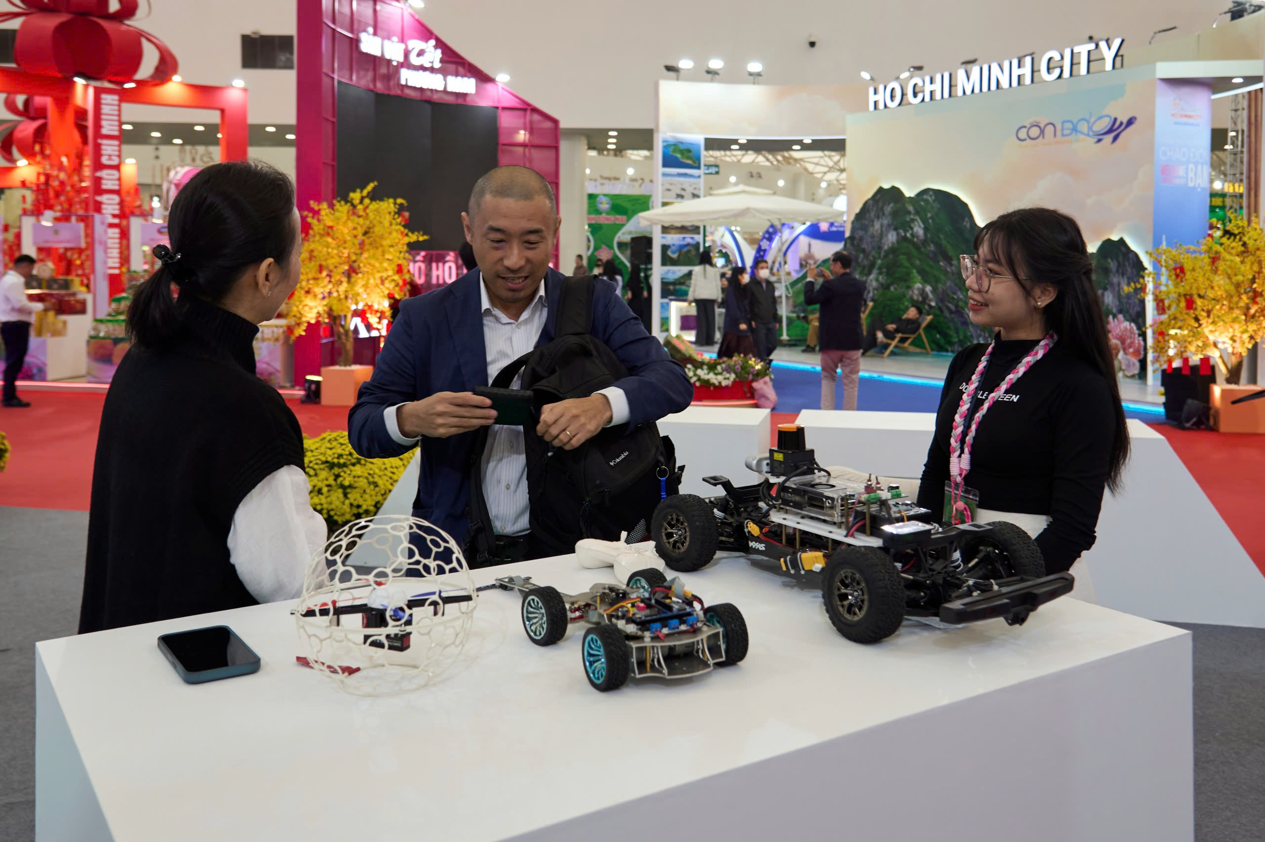 ảnh gian h&agrave;ng.jpg